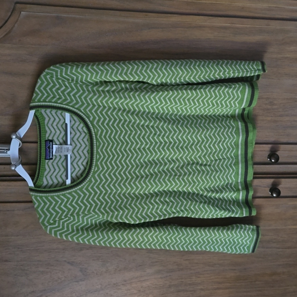 Patagonia sweater, size L